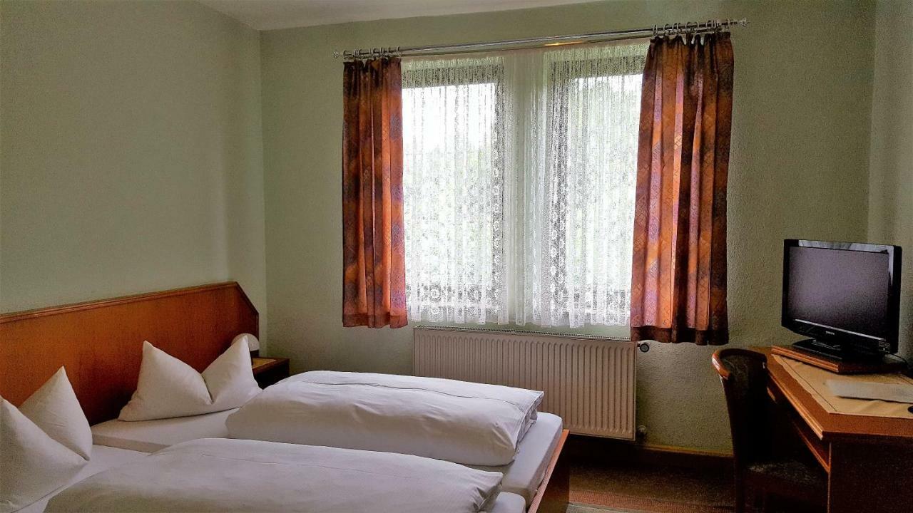 Pension Waldfrieden Wolkenstein Exterior photo