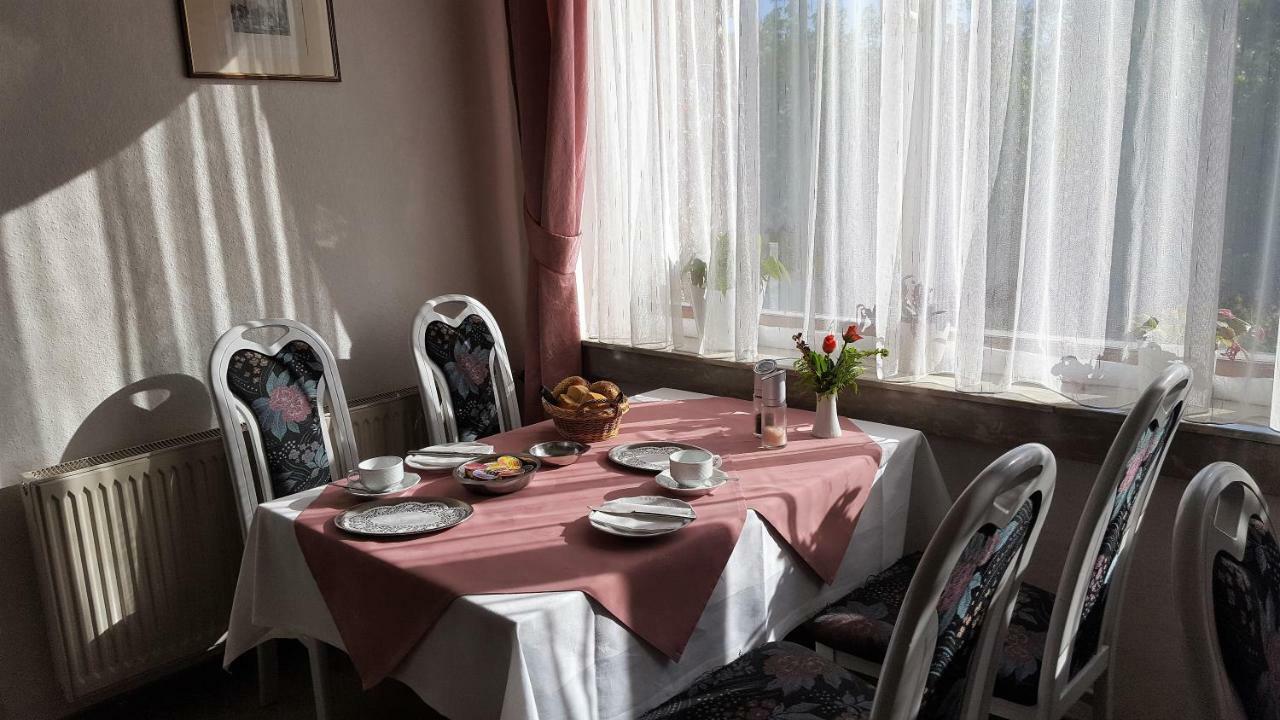 Pension Waldfrieden Wolkenstein Exterior photo