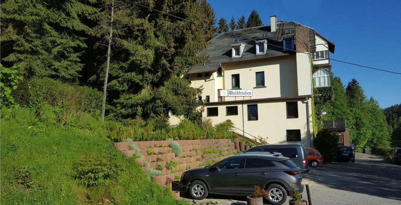Pension Waldfrieden Wolkenstein Exterior photo